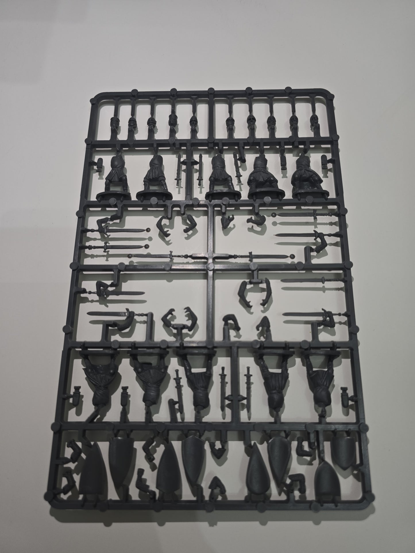 Medieval Infantry Knights - Heavy Weapon Mix ⏣ 10 figures ⏣ SAGA ⏣ Fireforge