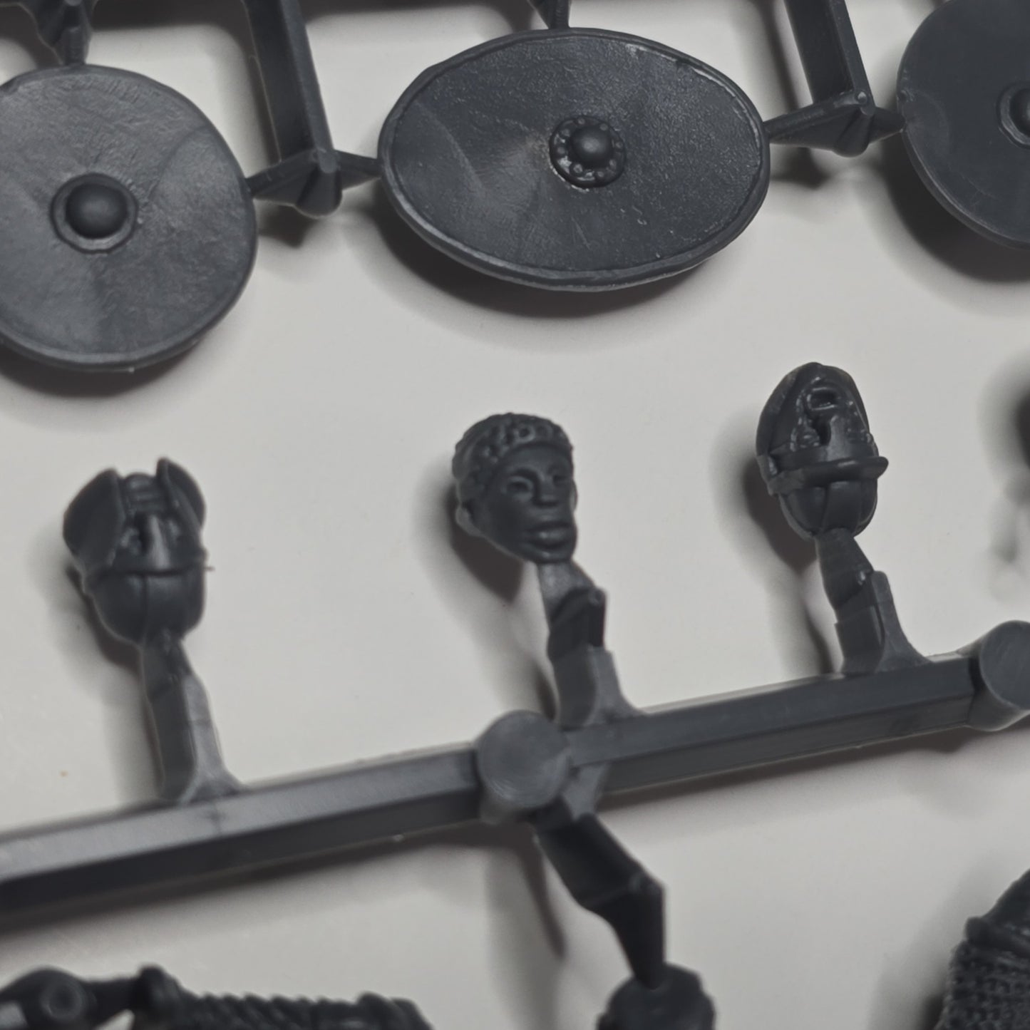 Late Roman Heavy Cavalry ⏣ 3 figures ⏣ SAGA ⏣ Gripping Beast