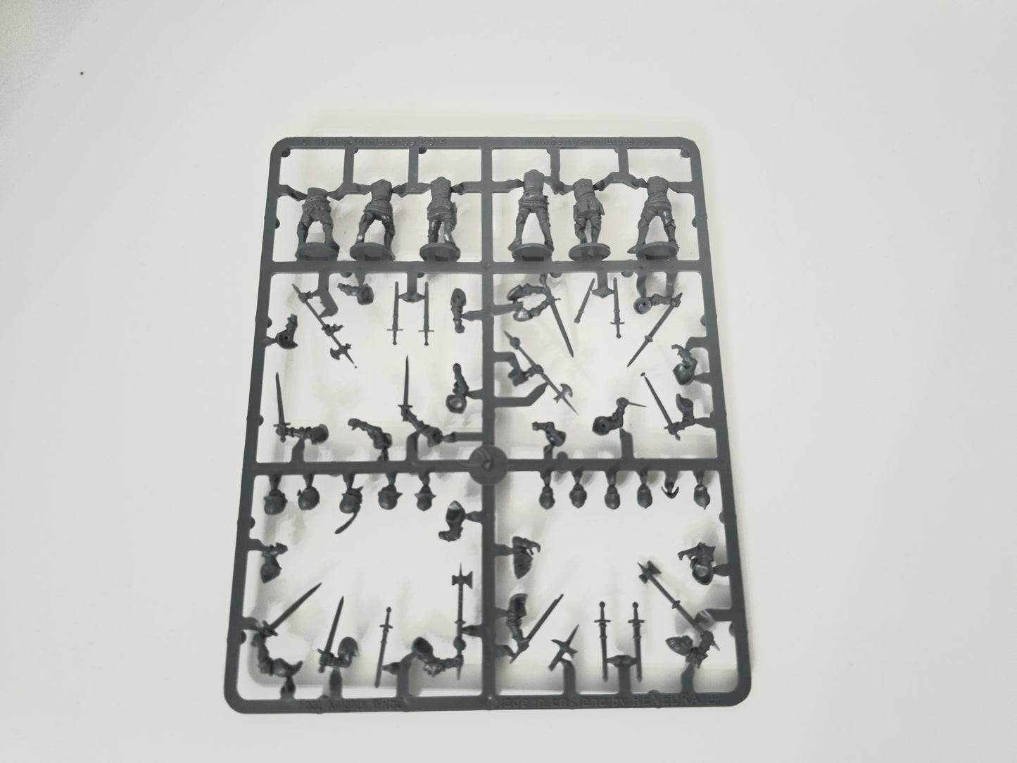 Foot Knights 1450-1500 ⏣ 6 figures ⏣ SAGA ⏣ Perry Miniatures