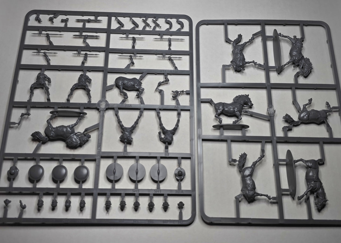 Greek Light Cavalry ⏣ 4 figures ⏣ SAGA ⏣ Victrix