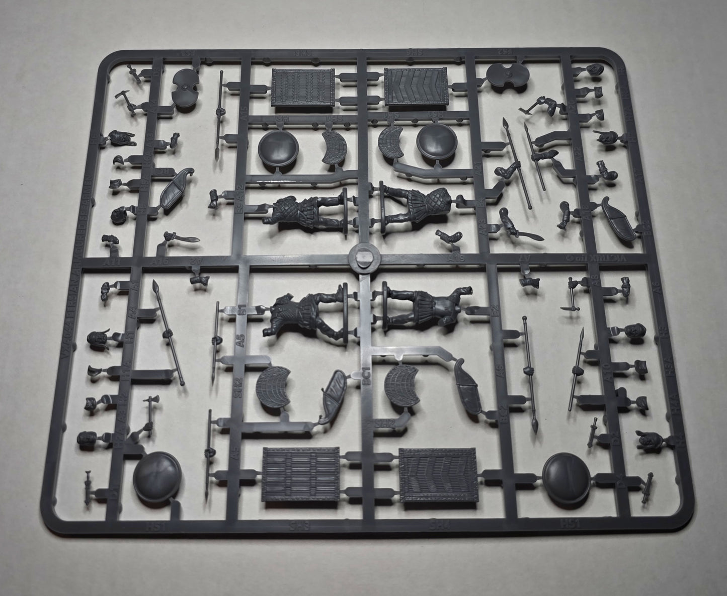 Persian Armored Spearmen ⏣ 4 figures ⏣ SAGA ⏣ Victrix