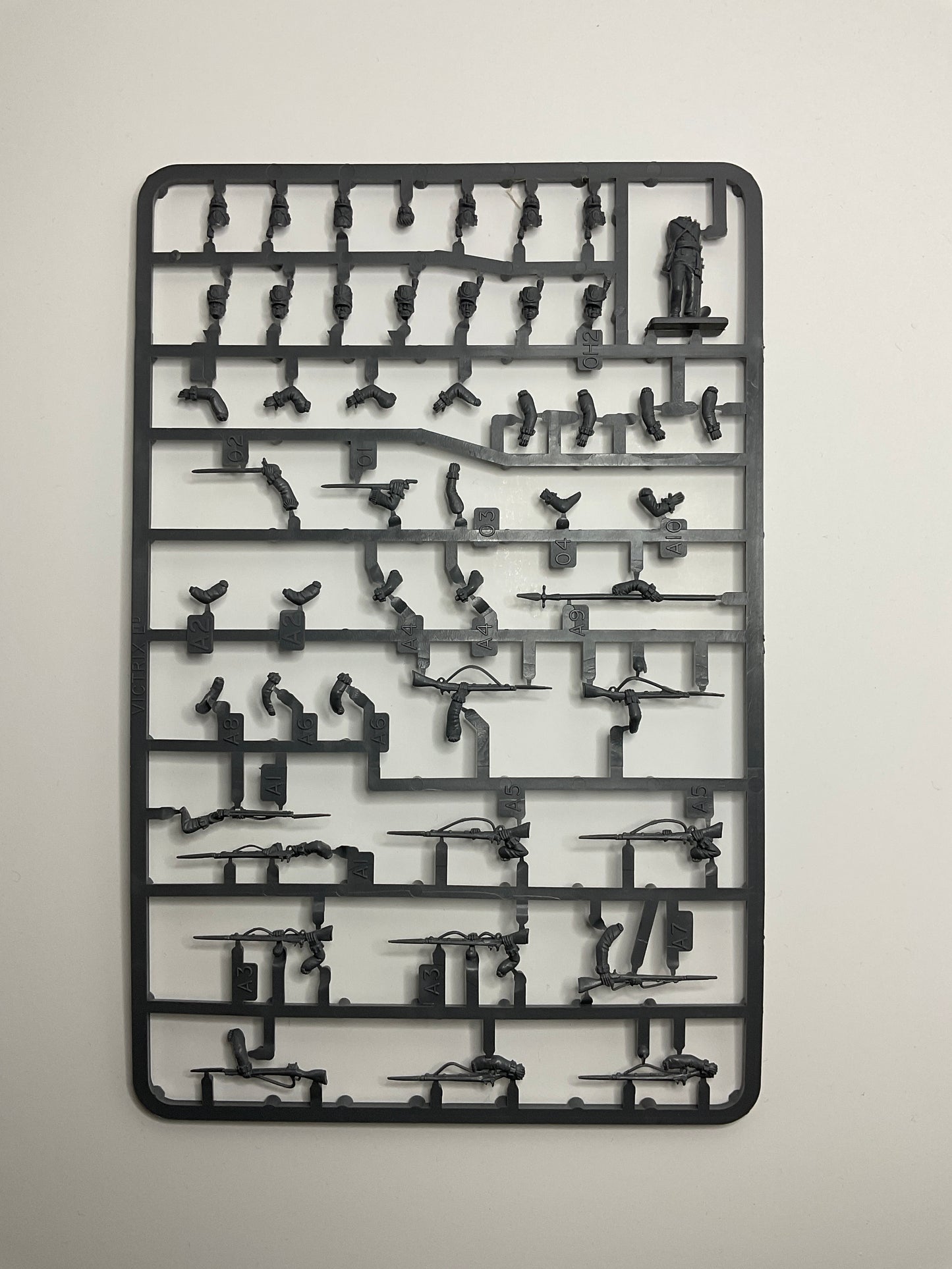 British Infantry Waterloo Center Company ⏣ 13 figures ⏣ Black Powder ⏣ Victrix