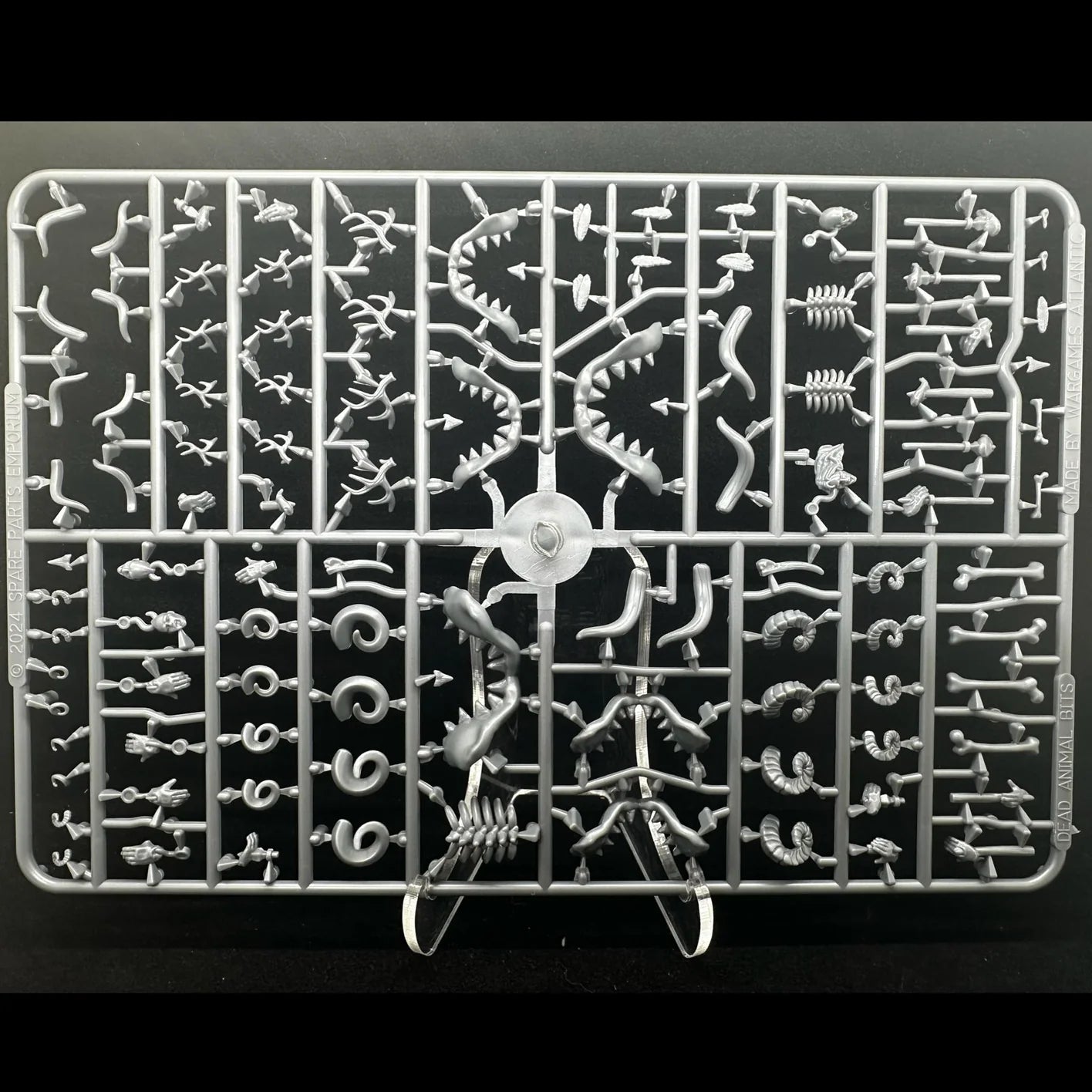 Dead Animal Bits ⏣ 100 accessories ⏣ Wargames Atlantic