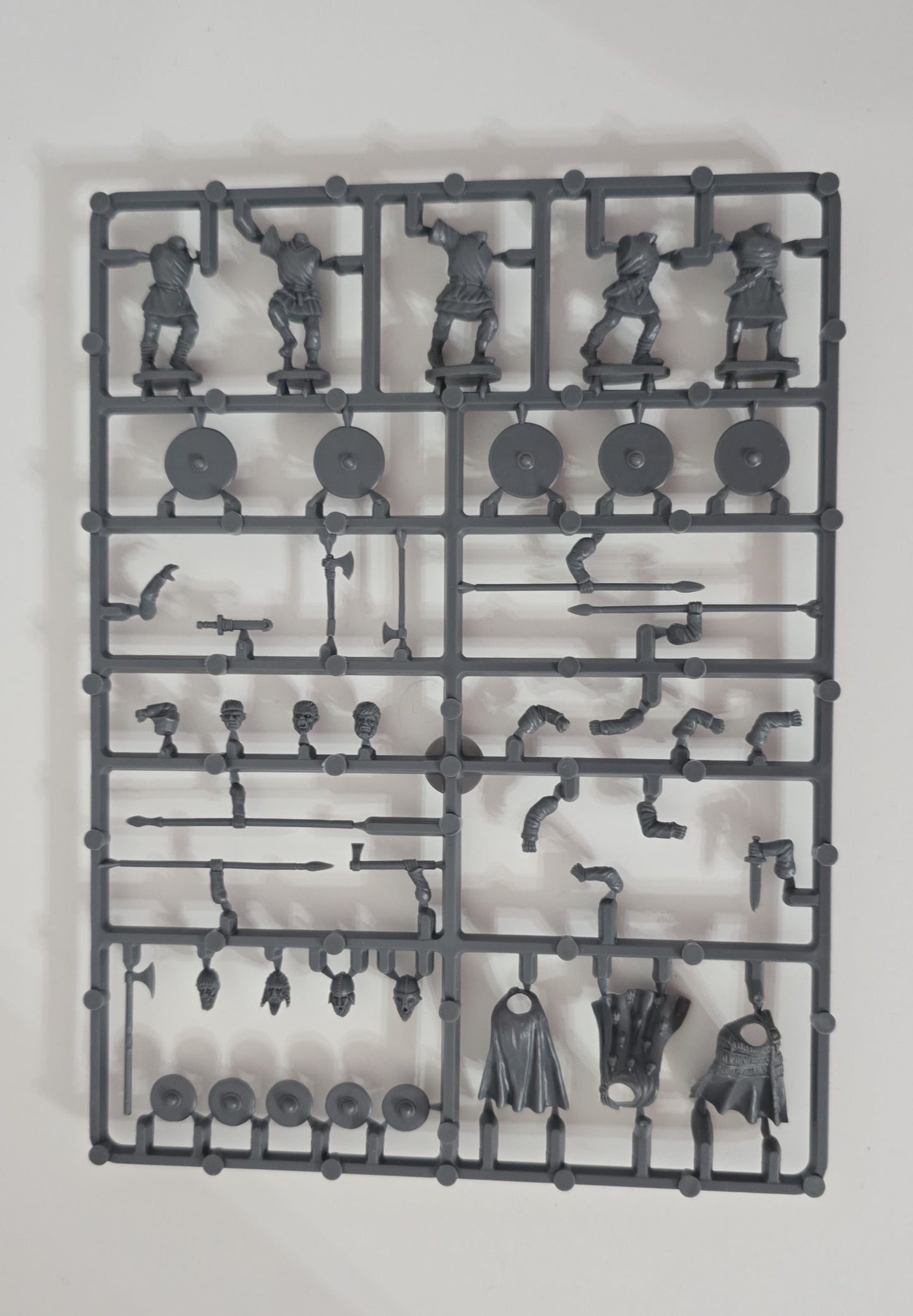 Dark Ages Irish ⏣ 5 figures ⏣ SAGA ⏣ Gripping Beast