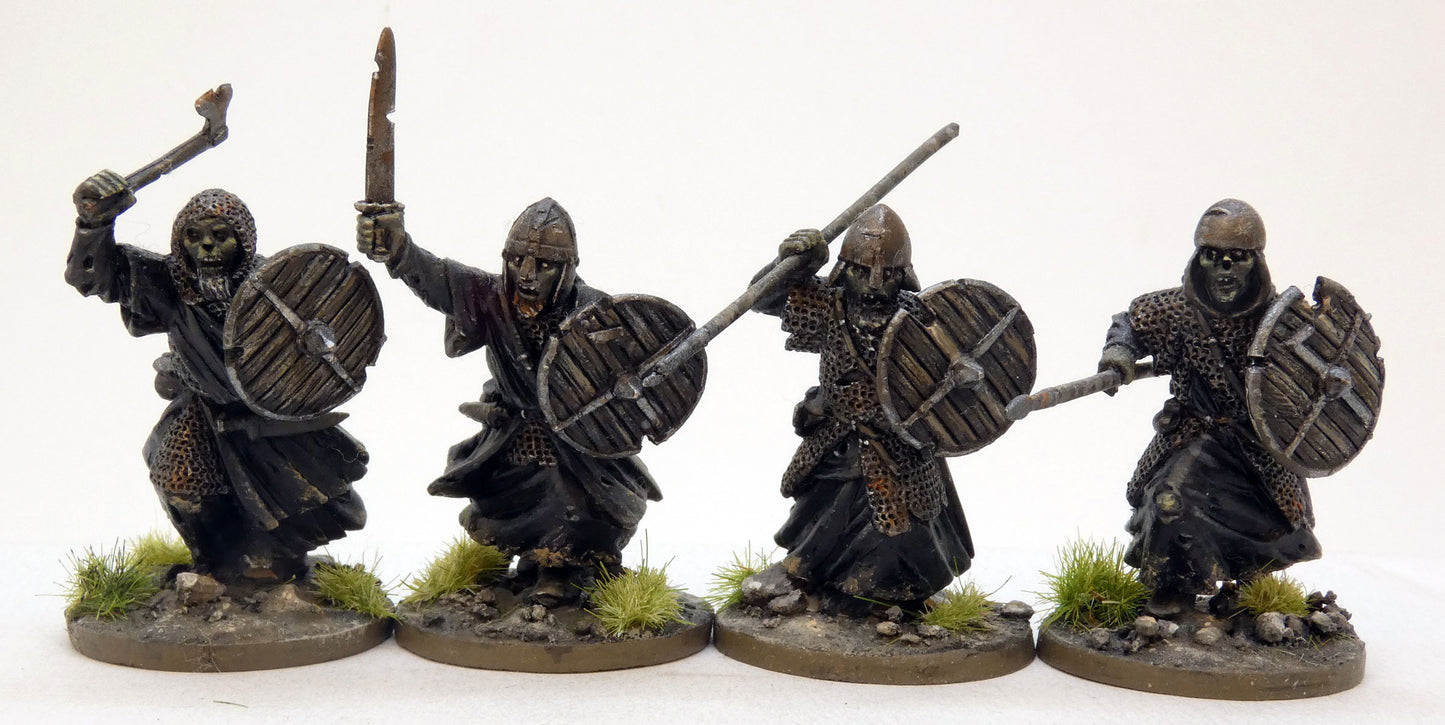Draugr Hearthguards in Tattered Robes (Undead) ⏣ SAGA ⏣ Gripping Beast