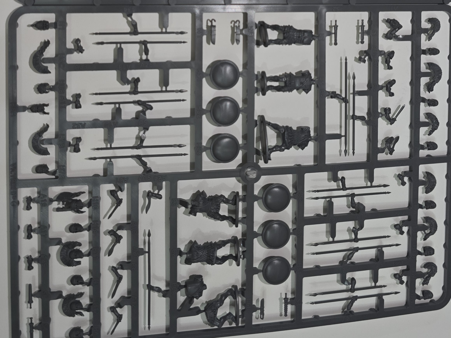 Greek Armored Hoplites ⏣ 6 figures ⏣ SAGA ⏣ Victrix